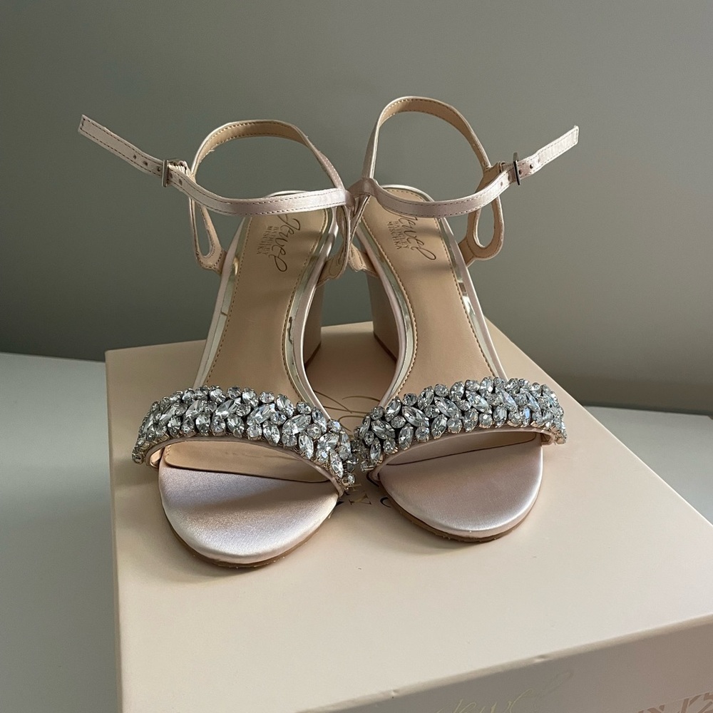 Jewel Badgley Mischka Wedge Heels